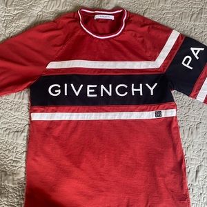 100% Authentic Givenchy oversized Paris Tee